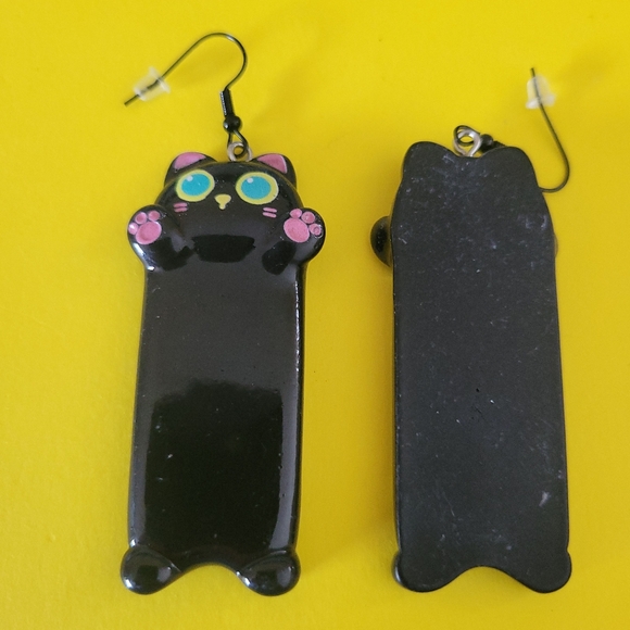 NWT Black Cat Earrings Blue Eyed Cats BIG Wild And Crazy Cat Lady Hypoallergenic - Picture 5 of 7